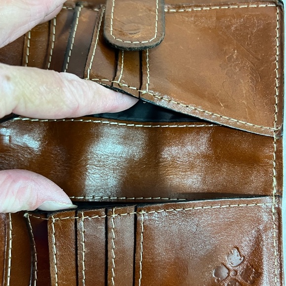 Patricia Nash Cametti trifold brown leather wallet with many compartments - Picture 11 of 13